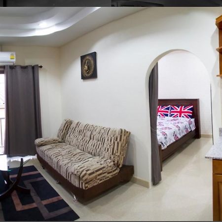 Junior Apartment Pattaya Exterior photo